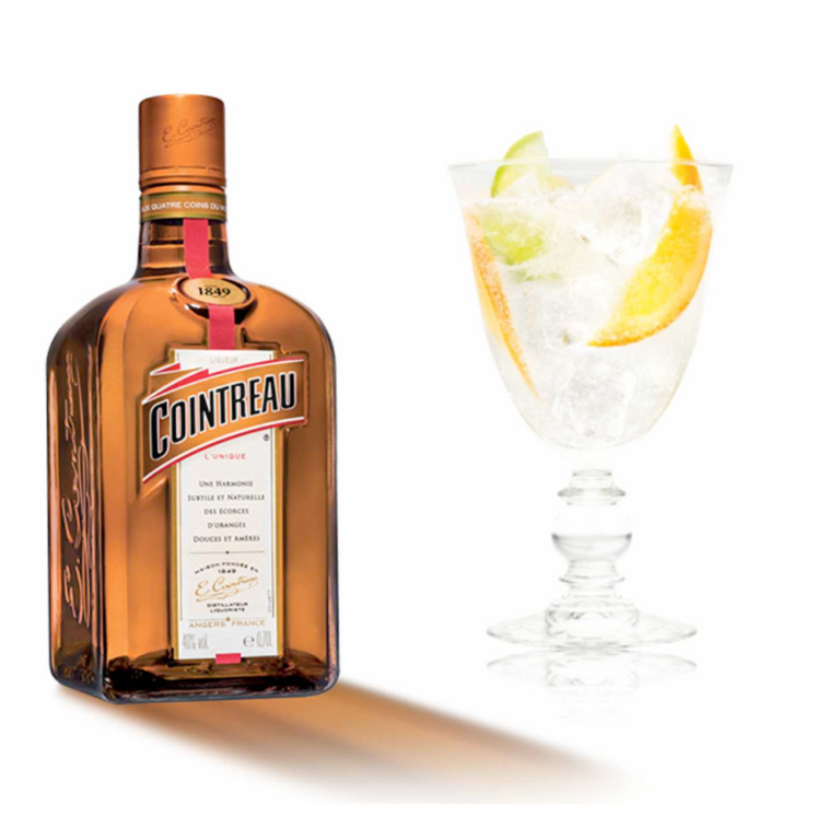 COINTREAU, TRIPLE SEC ORANGE LIQUEUR FIZZ GLASS GIFT SET, 35CL Drinks On Tap
